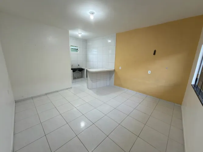 Alugo Apto próximo ao centro para solteiro ou casal.