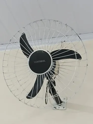 Ventilador de Parede 50 cm com Defeito