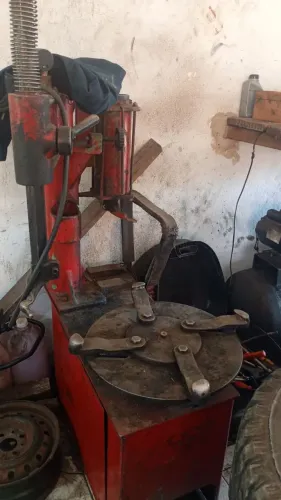 MÁQUINA DESCOMPRESSÃO PNEUS BORRACHARIA