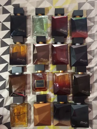 Coleção de perfume Essencial Natura