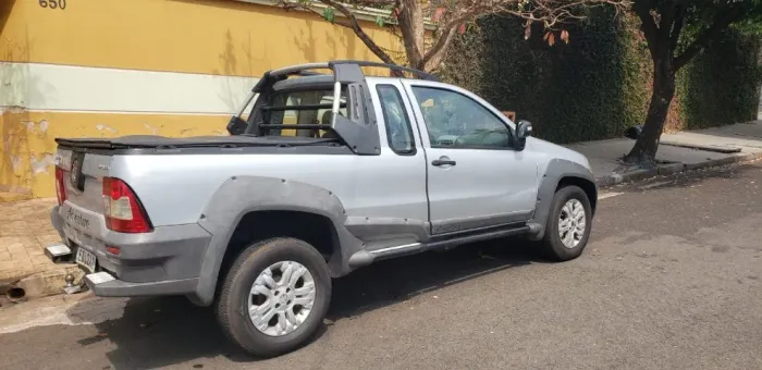 Fiat Strada Adventure 1.8/ 1.8 Locker Flex CE 2011