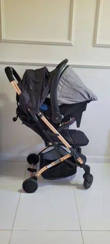 Carrinho de Bebê + Bebê Conforto