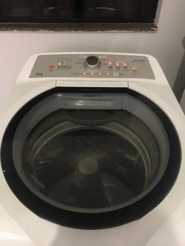 Vendo Máquina de lavar 800,00 de 15kg