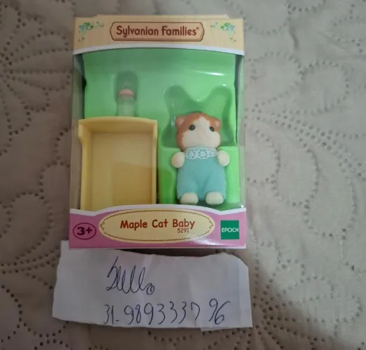 Sylvanian Families maple cat baby