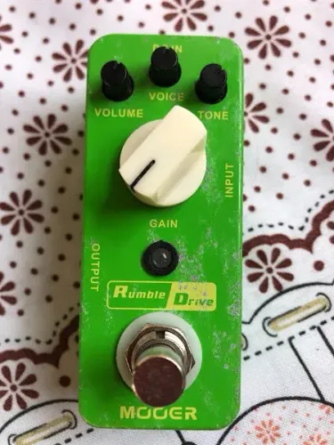 Pedal Rumble Drive Mooer parcelo no Olxpay/ML avalio troca