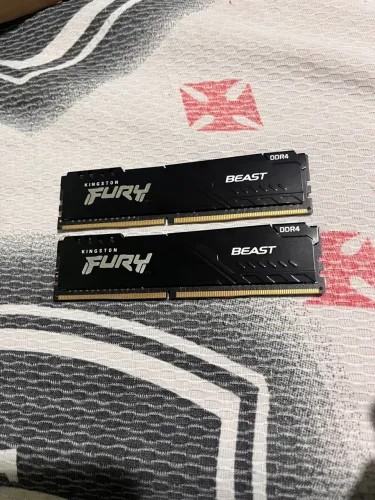 Memória RAM Kingston Fury Beast DDR4 16GB (2x8GB) 3600MHz
