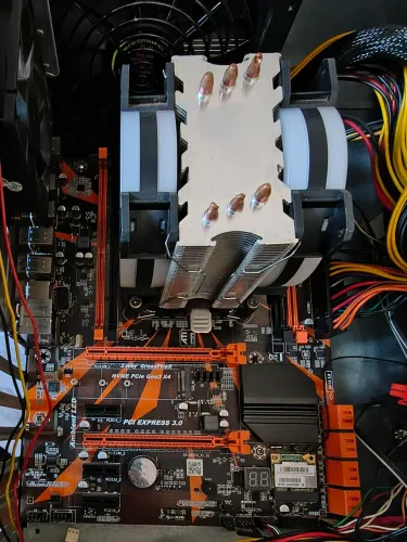 Placa de vídeo RX 5500Xt 8gb DDRX6 e 16GB RAM DDR4