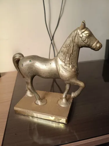 Cavalo de bronze