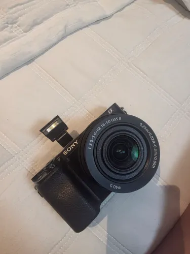 Sony alpha 6100