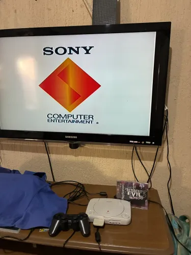 PS1 PlayStation 1 impecável ( aceita trocas )