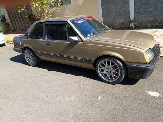 Chevrolet Monza Classic/ Sl/e/sr 1.8 1985