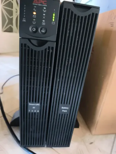 Nobreak APC smart USB 1500