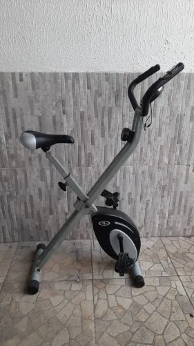 BICICLETA ERGOMÉTRICA