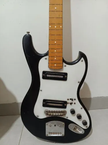 GUITARRA ANTIGA RARA - TORELLI