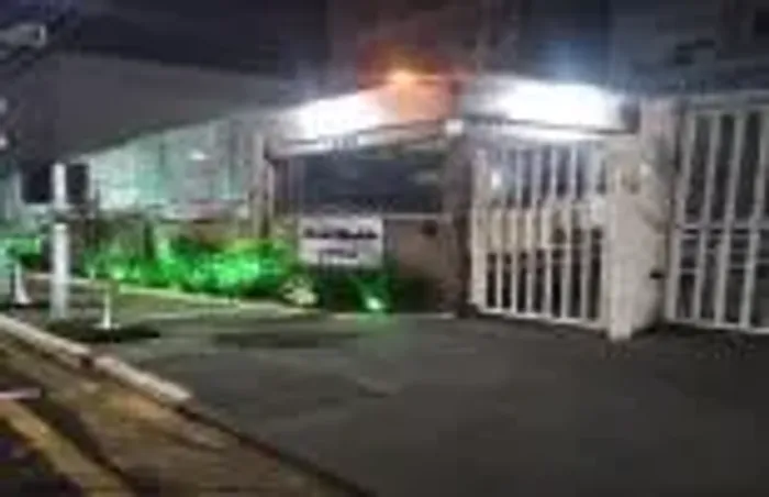 Apartamento mobiliado no centro de São Carlos com 03 dormitórios e 02 banheiros