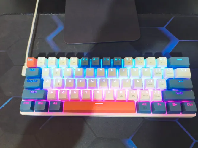 Teclado Gamer machenike K500 B61 