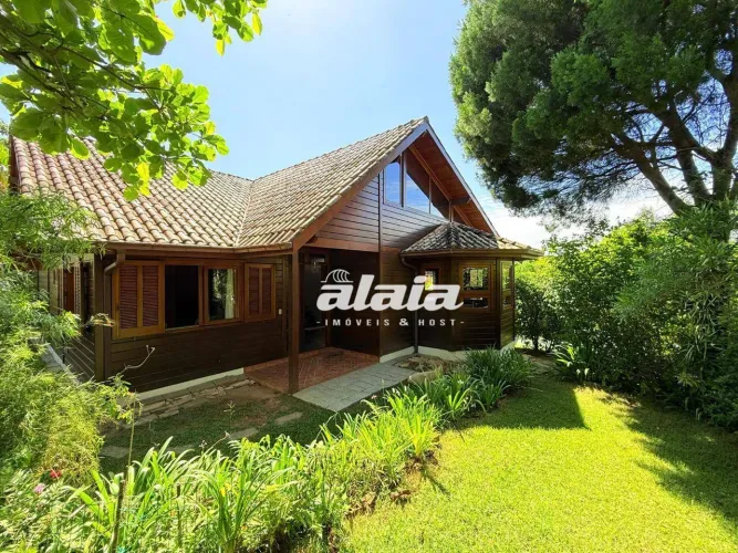 Casa com 4 dormitórios à venda no Novo Campeche - Florianópolis/SC