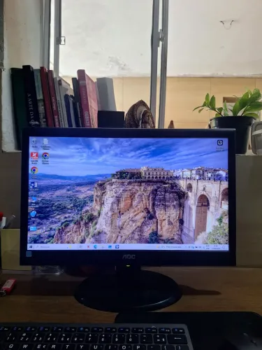 Monitor AOC 18.5" Funcionando PERFEITAMENTE!