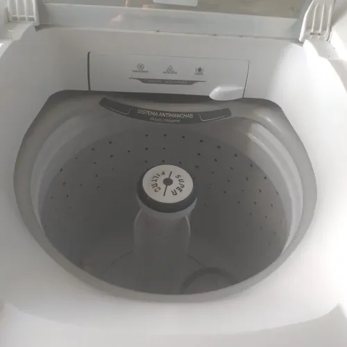 vende-se máquina de lavar roupa
