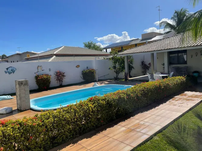 Casa em guarajuba 4/4 alugo ou vendo