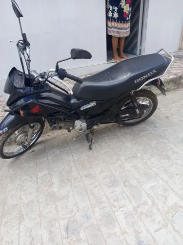 Moto Pop 110i Preta 