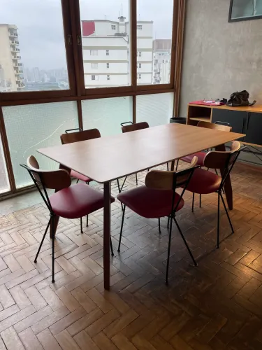 Mesa de jantar Fernando Jaeger e 6 cadeiras praticamente novos