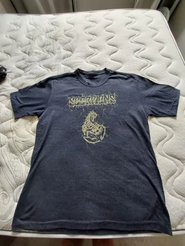 Camisetas de Banda de Rock, Tamanhos M e G.