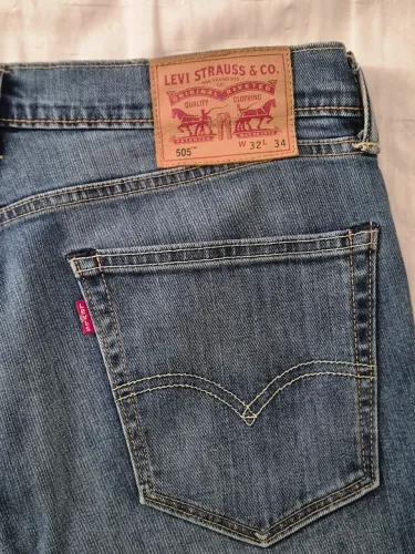 Calça Levi's 505 (W32 L34)