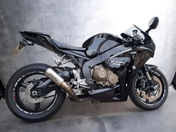 CBR 1000RR FIREBLADE 2008 25.000km