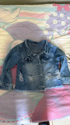 Jaqueta jeans infantil tamanho 2