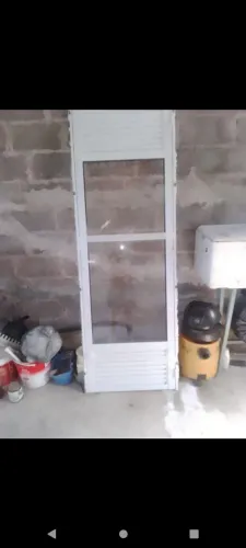 Porta Alumínio Ventilada Suprema M : 2.10 Altura 80cm Largura