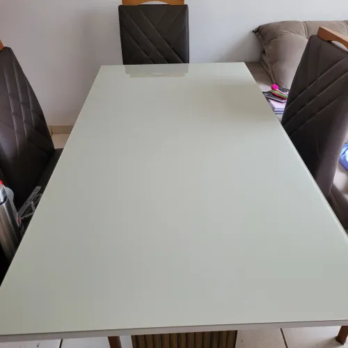 Mesa de vidro de 6 cadeiras