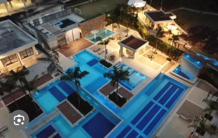 Lindo Apartamento a Venda no Condomínio Contemporâneo Design Resort em Campo Grande  - RJ