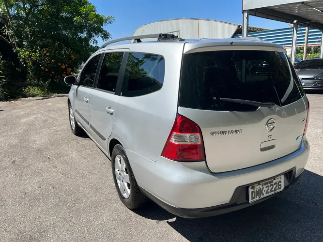 Nissan Livina Grand SL 1.8 16V Flex Fuel Aut. 2010