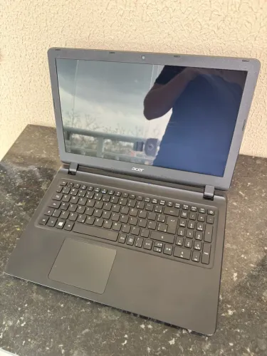 Notebook Acer 8gb tela 15,6 ES1-533 Seminovo