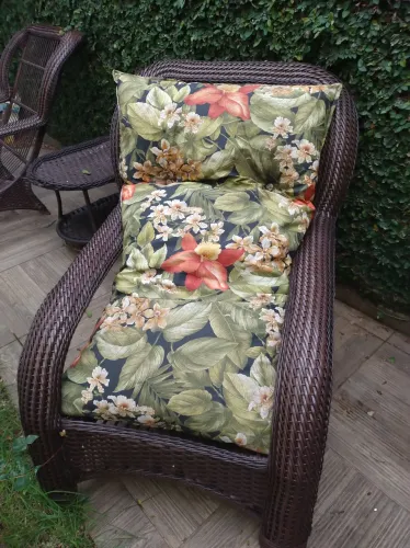 LINDAS POLTRONAS PARA VARANDA, AREA EXTERNA OU INTERNA