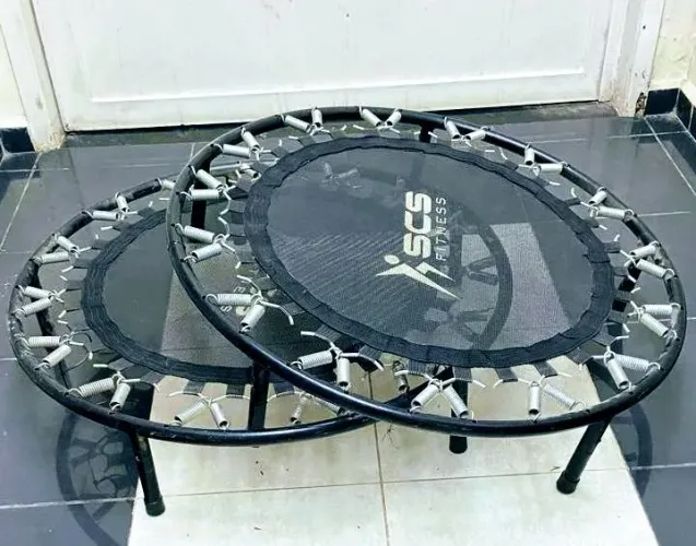 Junp Trampolim Mini Cama Elástica Profissional - Estrutura Reforçada Alta Absorção, no zap