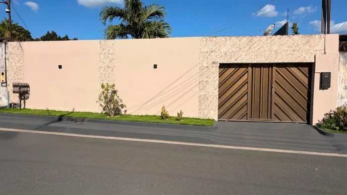 Casa Térrea no Conjunto Vista Bela 3 Quartos 4 Vagas 250m²