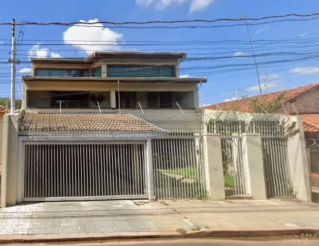 Sobrado c/ 408m² em Bebedouro/SP