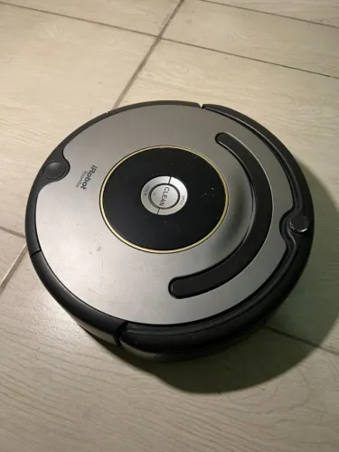 iRobot Roomba 616 - SEM BASE DE CARREGAMENTO - EM ÓTIMO ESTADO
