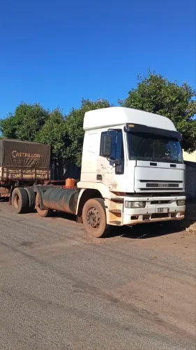 Vendo caminhão Iveco Cavalo Mecânico
