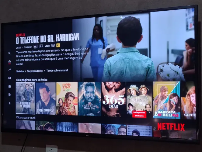 Televisão 50 " 4K com filmes gratis