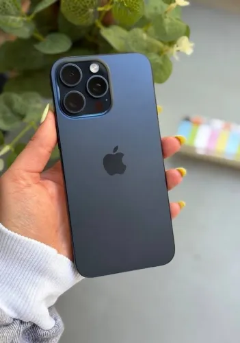 iPhone 15 Pro Max Titânio Azul 256 GB 6 meses de garantia