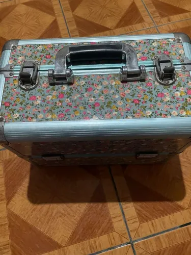 Vendo maleta de maquiagem