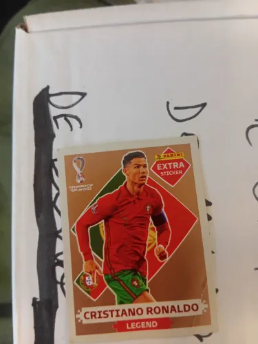 Cristiano Ronaldo legend bronze