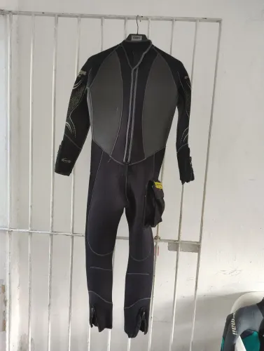 Roupa de mergulho