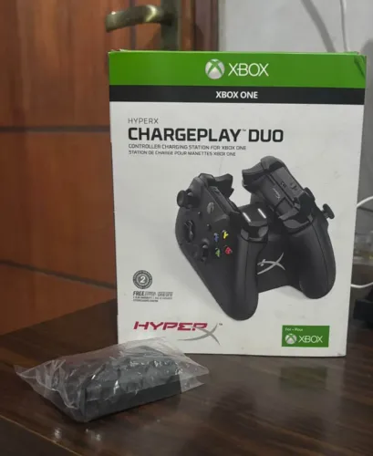 Base de Carregamento HyperX Controle Xbox Series/Xbox One Chargerplay Duo