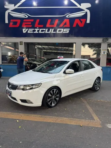 Kia Motors Cerato 1.6 16V Aut. 2013
