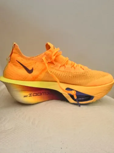 Tênis NIKE ZOOMX No US 7,5
