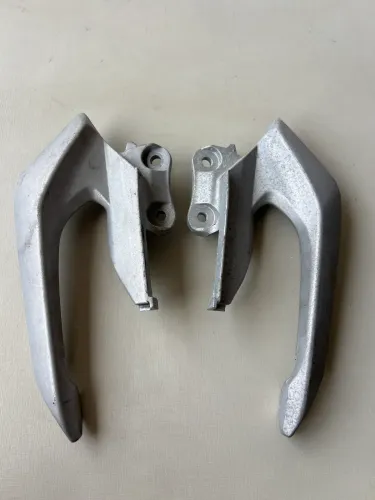 Par Alça Traseira Honda Cb Twister 250f 18/22 Original